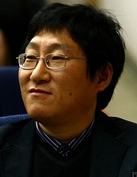 ����� ����