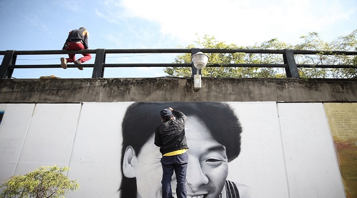 �豤���ٸ��׸����